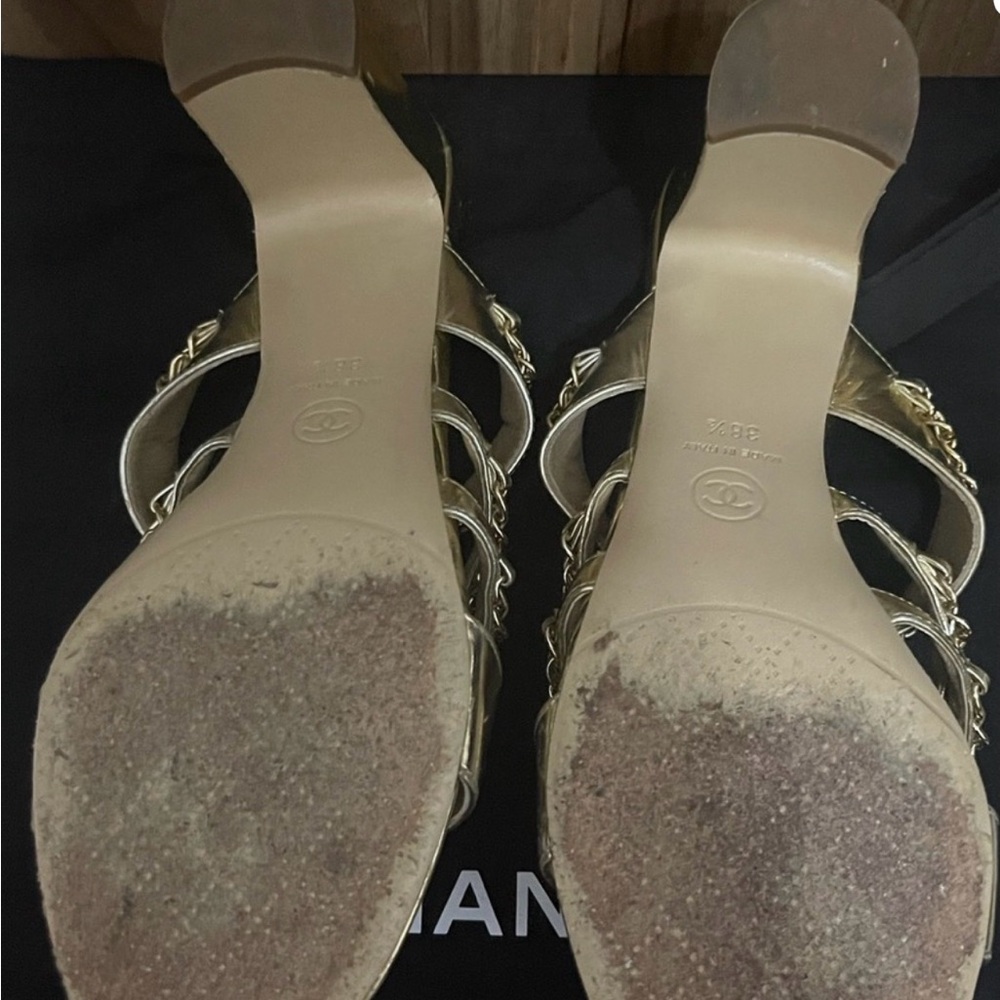 CHANEL Gold Chain-Trim Block Heel Sandals - Picture 3 of 4